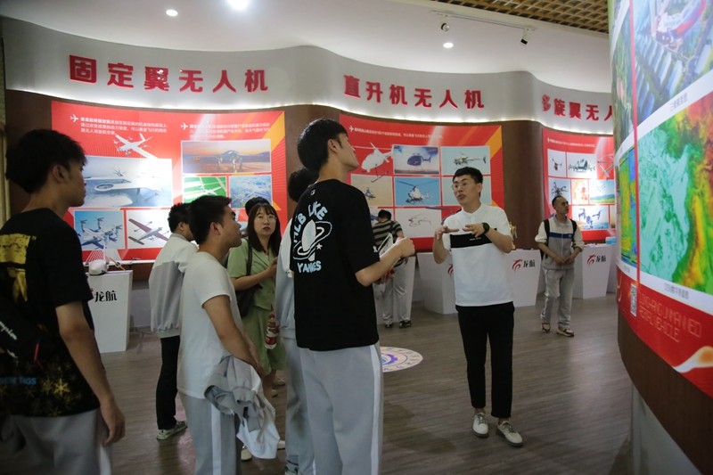 715050d692b21d2deecb90ecc2cb133.jpg